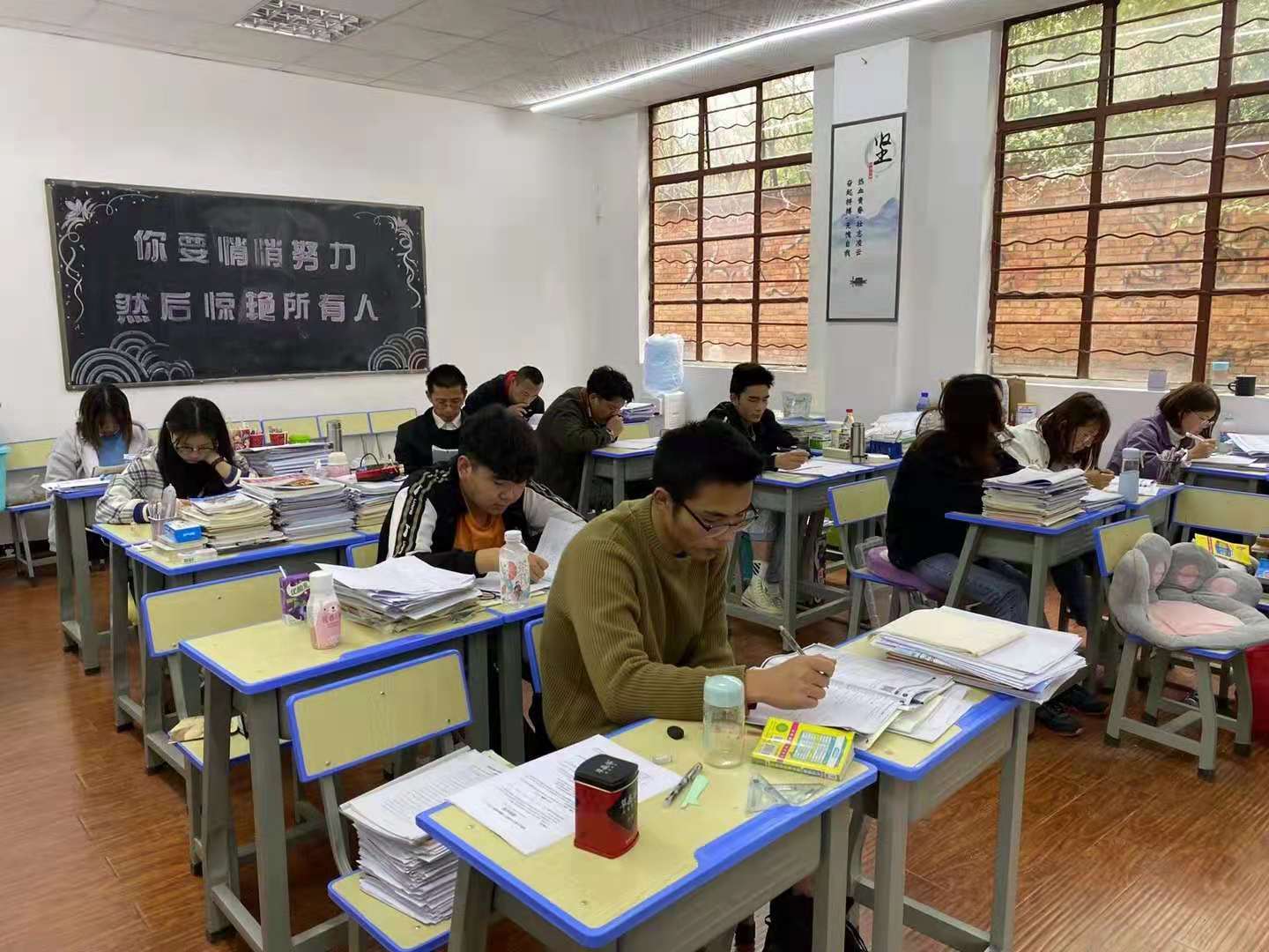 云南省昆明高考全托学校