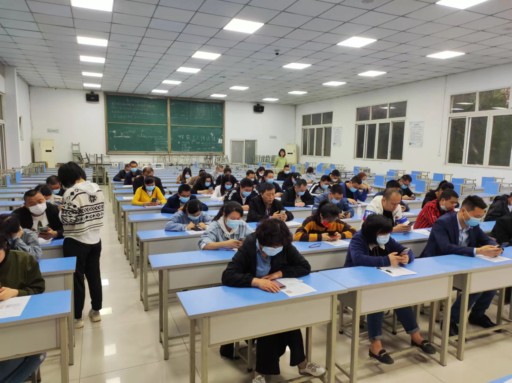 学土建施工技能不在迷茫，建达学校长期开设施工测量班