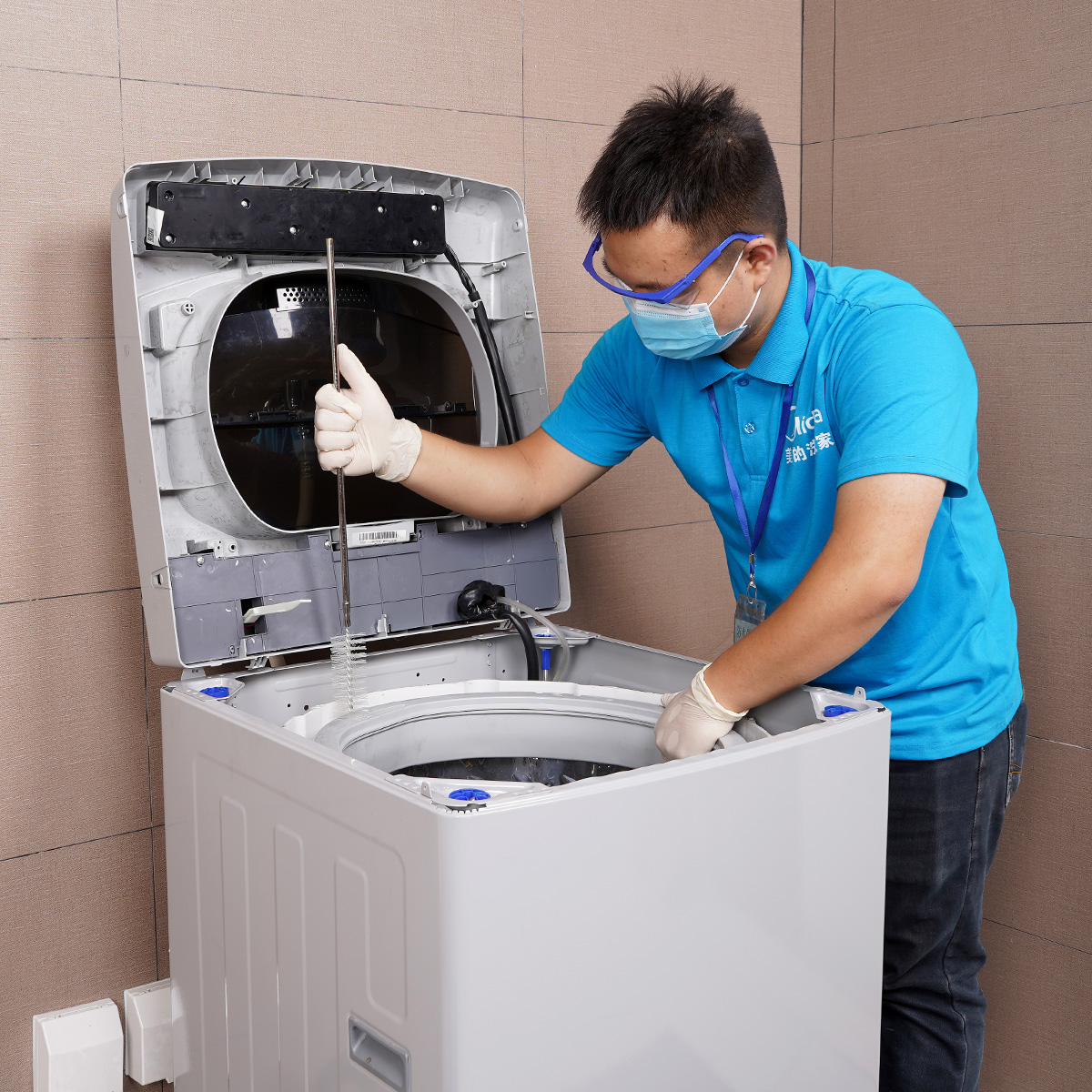 深圳中央空调清洗公司,专业清洗家电洗衣机空调清洗保养