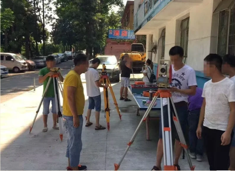 重庆建筑施工员测量员一起学习哪些课程