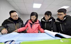 女生学习建筑资料发展好不  重庆工程资料员培训